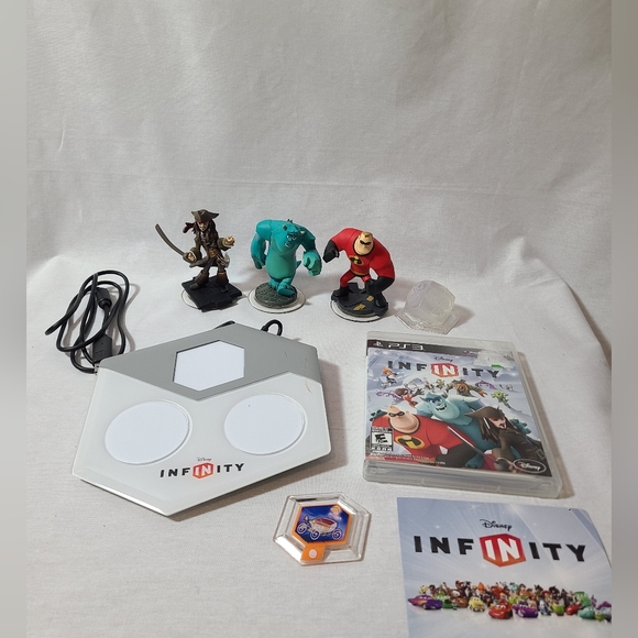 PS3 disney infinity game starter pack - Picture 1 of 4